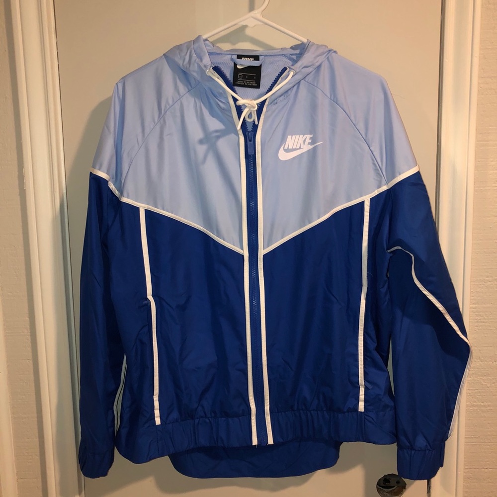 SOLD - NWOT Nike Windrunner